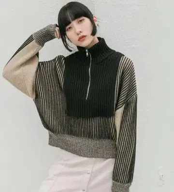 KBF 레이어드 하프 지퍼 니트