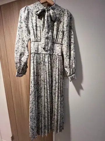 꽃무늬 원피스 리본 플리츠