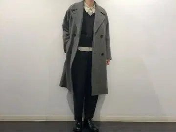 마가렛호웰 소프트 울 더블 브레스트 코트 1