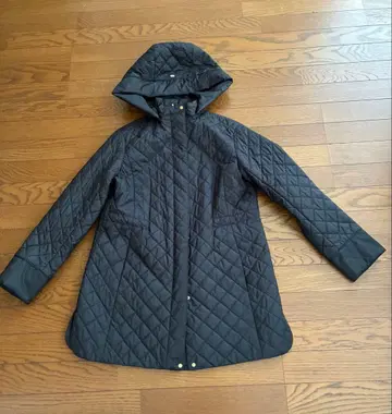 새상품급 AMAKA 코트