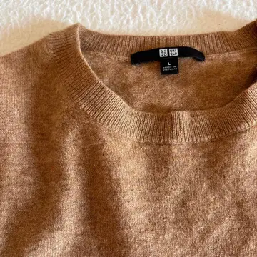 유니클로 캐시미어 100% 니트 스웨터 L 크루넥