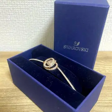 [ 새상품급 ] 스와로브스키 팔찌 뱅글 박스 포함