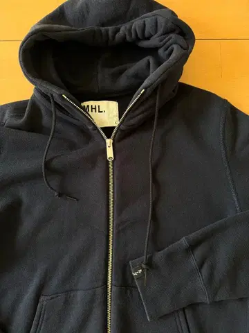 MHL. 루프 휠러 별주 후드티