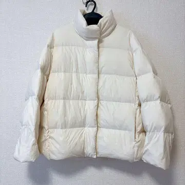 새상품급 유니클로 파우더 소프트 다운 자켓 화이트