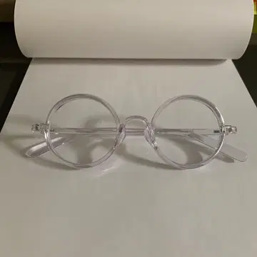 진스 안경 콘스탄틴 그루치치