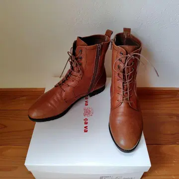 cava cava 브라운 가죽 레이스업 부츠