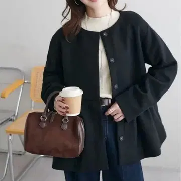 [ 레이디로 완성되는 ] 중공사 페플럼 노카라 자켓