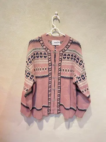 핑크 니트 가디건