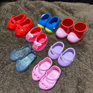 멜짱, 레민짱, 포포짱 등의 신발 7점