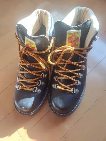 고릴라 부츠&슈즈 블랙 하이컷 부츠