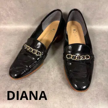 [ DIANA ] 다이애나 힐업 로퍼 에나멜 체인 블랙