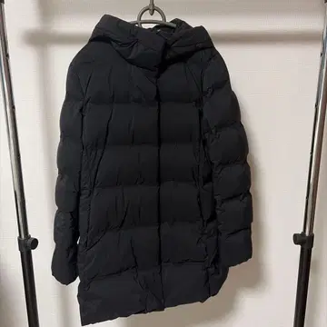 유니클로 심리스 다운 롱 M 사이즈 블랙 여성용