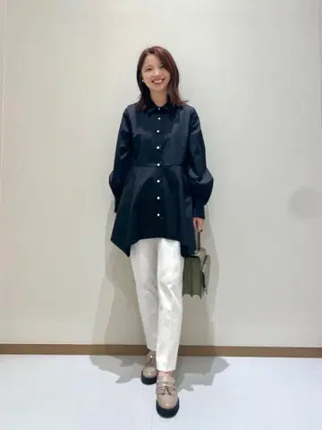 플라스테 25SS 드레이피 페플럼 셔츠 블라우스 네이비 M