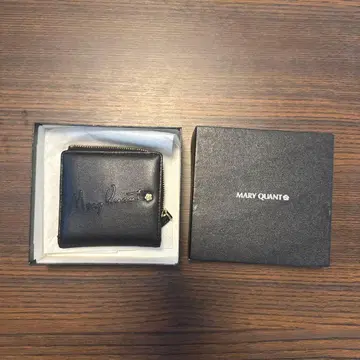 MARY QUANT 블랙 접이식 지갑