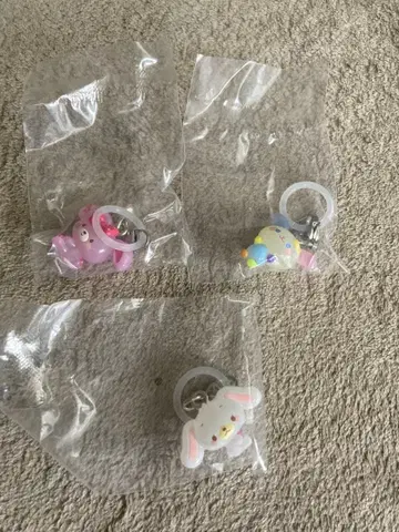 산리오 윳토메지루시 액세서리 가챠가챠