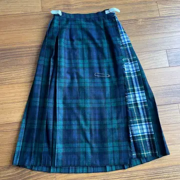 오닐 오브 더블린 쉽스 플리츠 스커트