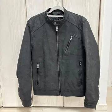 GUESS 블랙 라이더 자켓