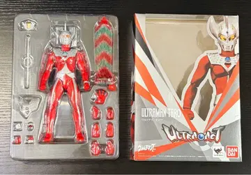 울트라맨 타로 ULTRA-ACT 피규어