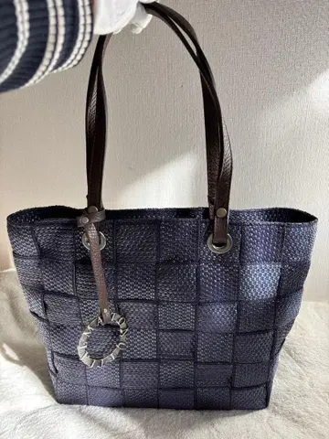 ALMA TONUTTI 카고백 (새상품)