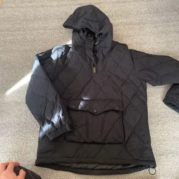 BLACK REBEL 후드 부착 퀼팅 자켓