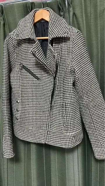 화이트 블랙 체크 라이더 자켓