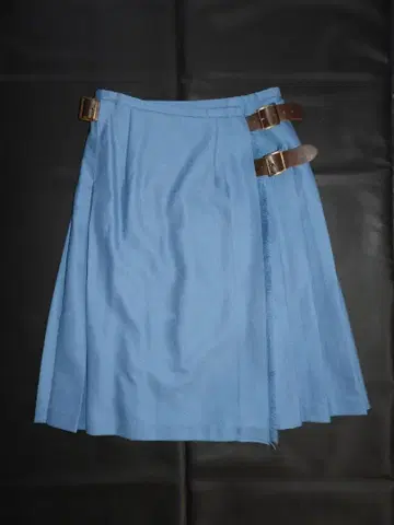 MACPHEE 맥피 울 아일랜드 랩 스커트