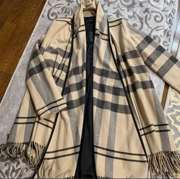 ZARA 케이프 코트