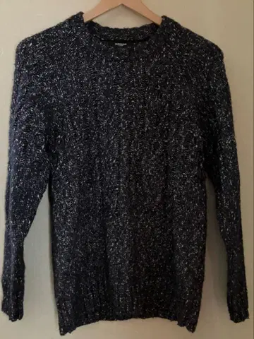 모건옴므 네이비 케이블 니트 스웨터