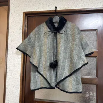 케이프풍 따뜻한 겉옷