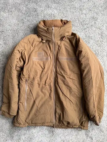 프릭스스토어 프리마로프트 자켓