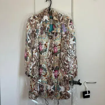 이타리야 화려한 고져스 다운 코트