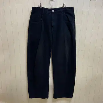 Millo Archive [ millo ] 리플렉트 커브드 팬츠 블랙