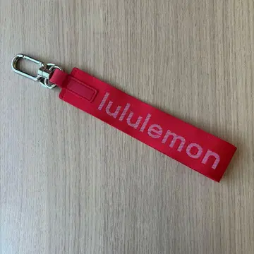 lululemon 키체인 Never Lost
