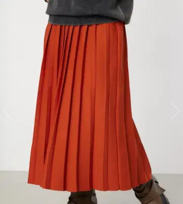 오렌지 플리츠 롱 스커트