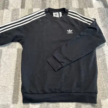 가격 인하 adidas 블랙 맨투맨