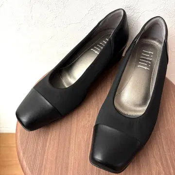 미사용 fitfit 핏핏 펌프스 외반모지 발수 23.0 블랙