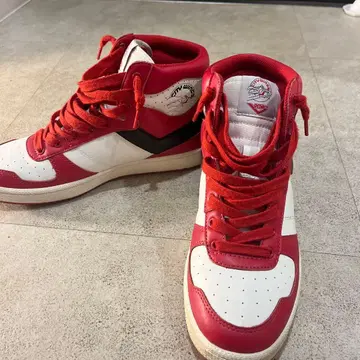 PONY (포니) CITY WINGS HI 하이컷 스니커즈입니다.