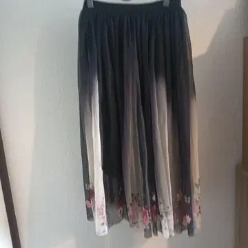 플레어 스커트 그라데이션 꽃무늬