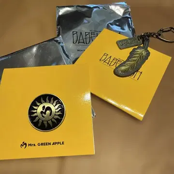 Mrs. GREEN APPLE 핀 배지 랜덤 키링