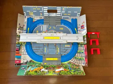 프라레일 완구 프라레일 펼쳐서 입체! 토미카와 프라레일의 마을 맵