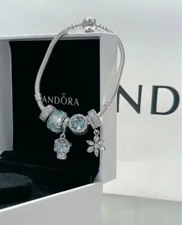 Pandora 수정구 참 팔찌