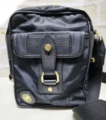 HuntingWorld [ 헌팅월드 ] 절개 미니 숄더백