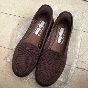 2회실 실내 사용 스케쳐스 슬립인즈 온더고 플렉스 셀레스트