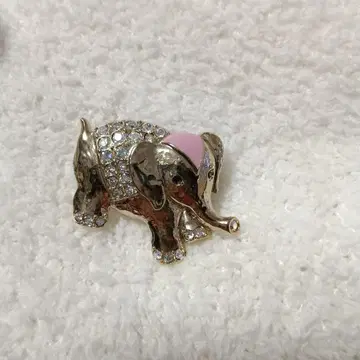 ANNA SUI 코끼리 브로치