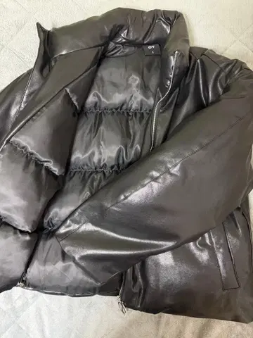 OY 인조 가죽 다운 자켓 충전솜