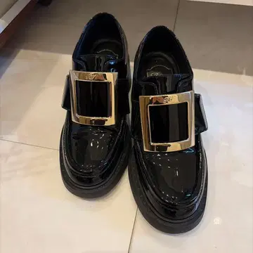 로제 비비에 통굽 로퍼 35