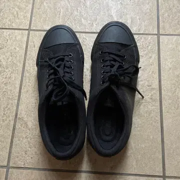 블랙 캔버스 스니커즈 유니클로 UNIQLO 25.5cm 정도