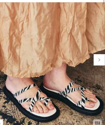 BONTRE 제브라 패턴 샌들 24