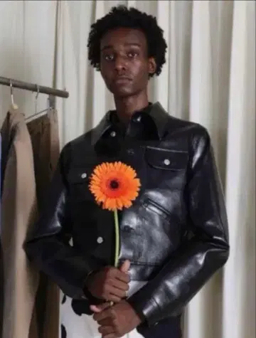 블랙 가죽 자켓