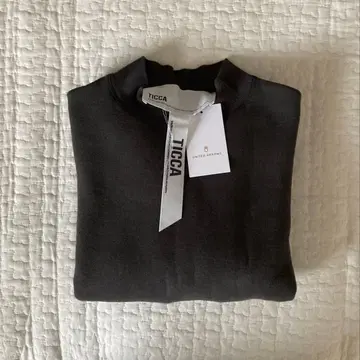 25AW 새상품 티카 다우니 우라케 하이넥 풀오버 차콜 그레이